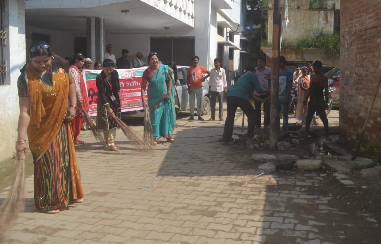 Women connected with cleanliness 