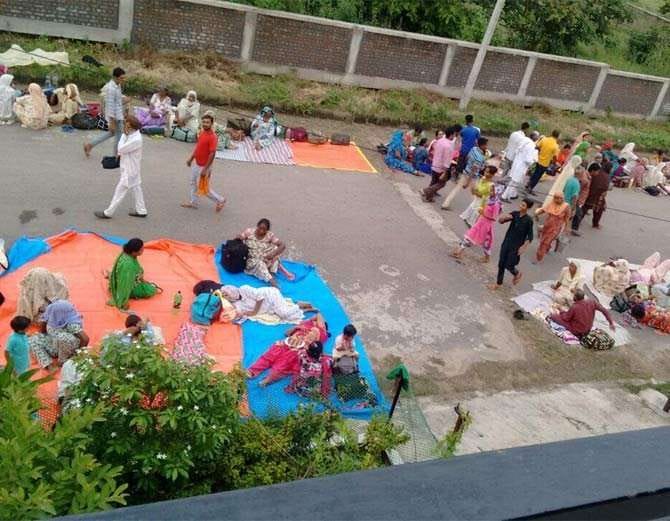 verdict on ram rahim on 25 august, dera premi on roads