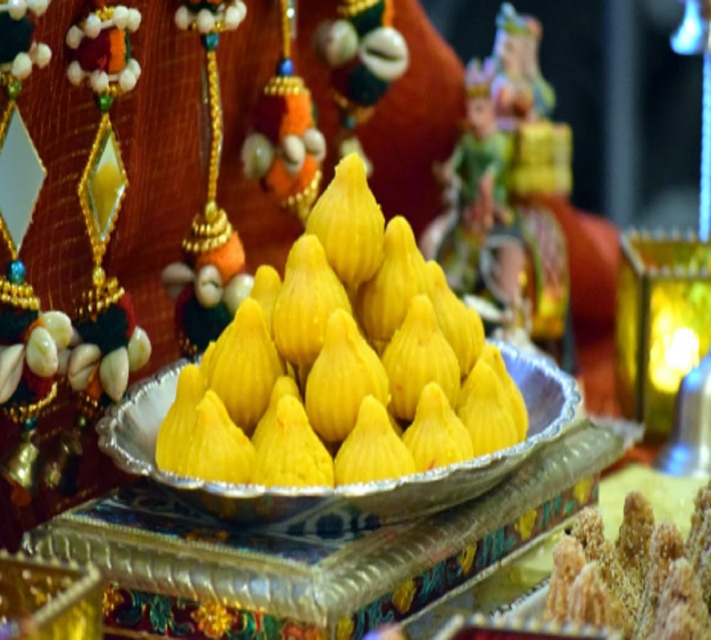  know the home made recipe of modak on the ocassion of Ganesh Chaturthi 