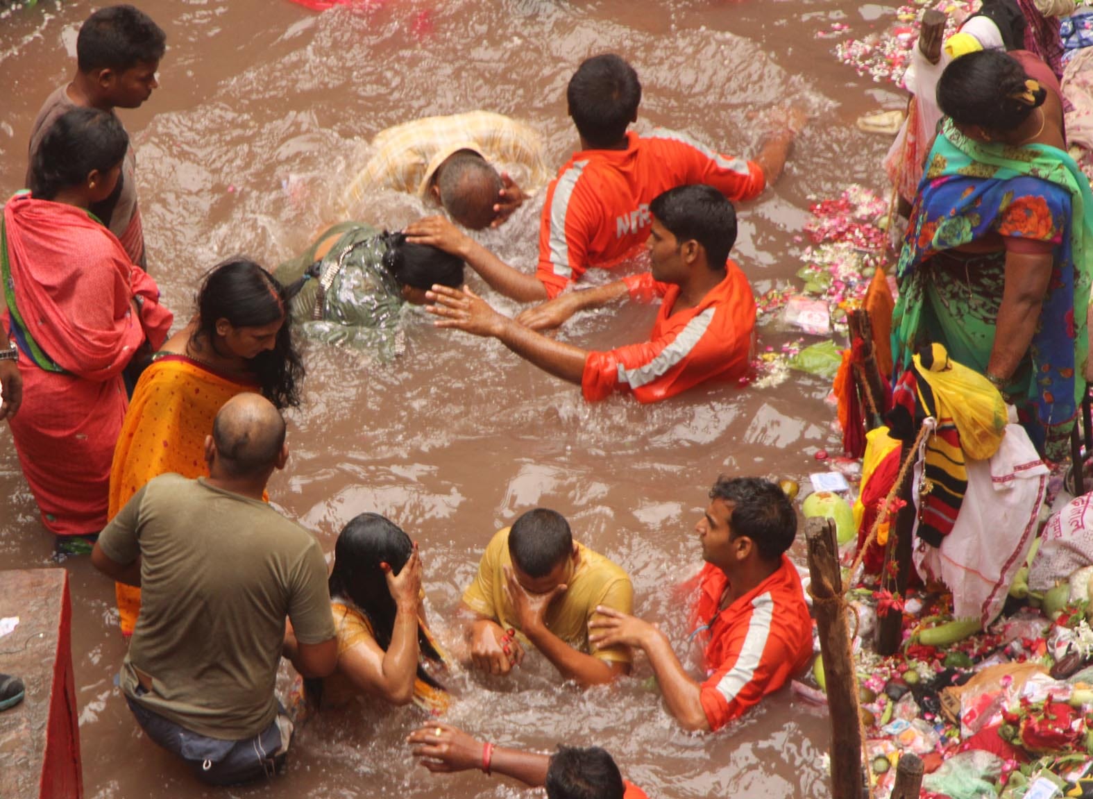 lolark kund snan special story people bath for children