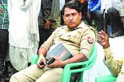 A man killed his sister's lover in a panchayat in bahraich.