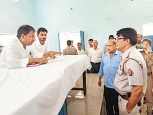 ruckus in meating of block panchayat members