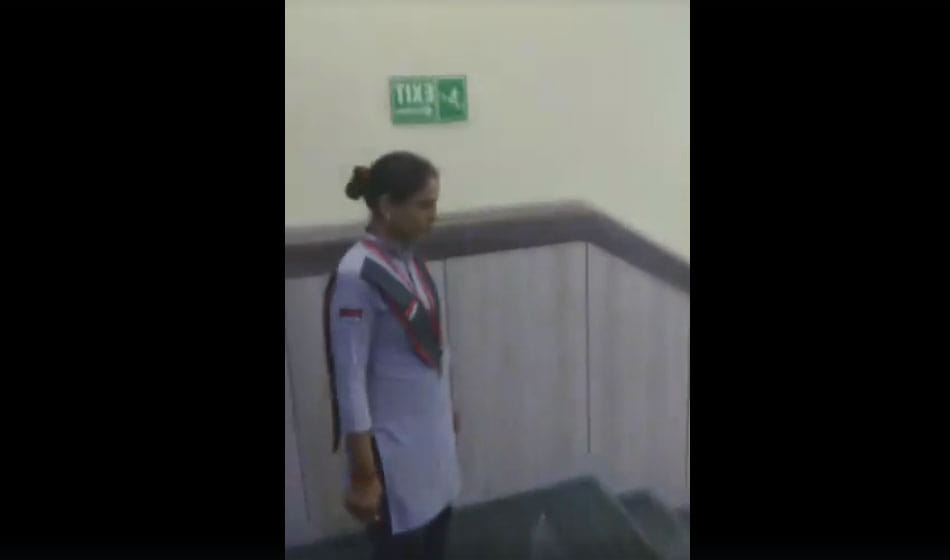 prerna singh engineer in samsung company uploaded her live video of expulsion gone viral 