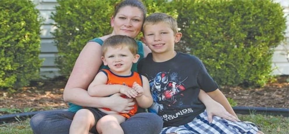 teen saves its younger brother life and become real life hero