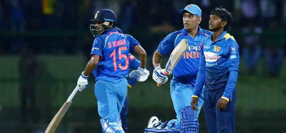 dhoni told me to bat like i did in test says bhuvaneshwar kumar