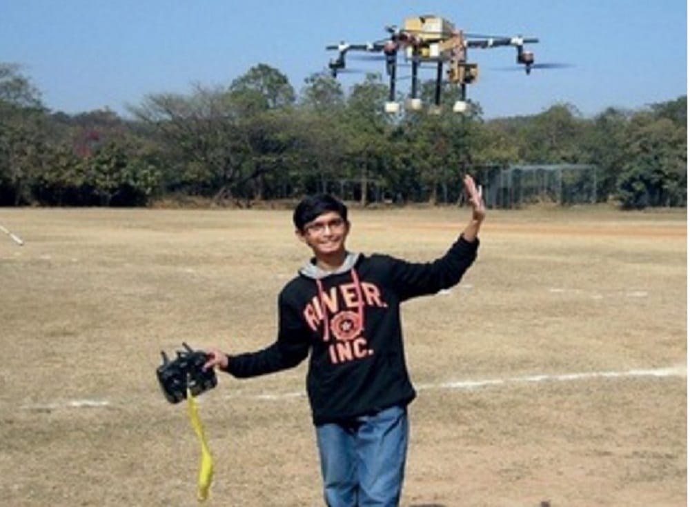 BENGALURU BOY ROHIT DEY BUILDS DRONE THAT CAN DELIVER NEWSPAPERS AT DOORSTEP