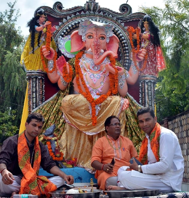 ganesh chaturthi 2017 shobha yatra celebration in dehradun