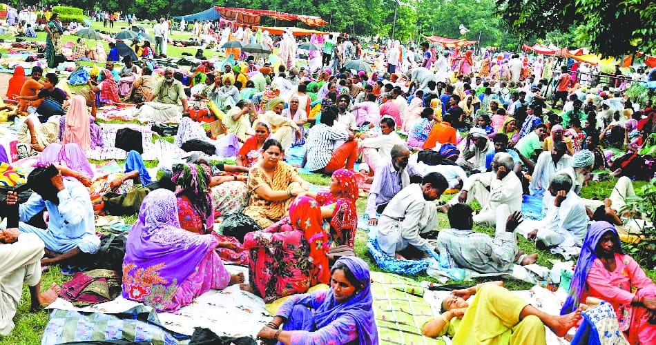 dera sacha sauda chief gurmeet ram rahim at panchkula
