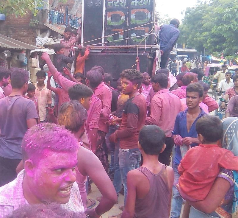 आया रे आया देखो आया बप्पा मोरेया...