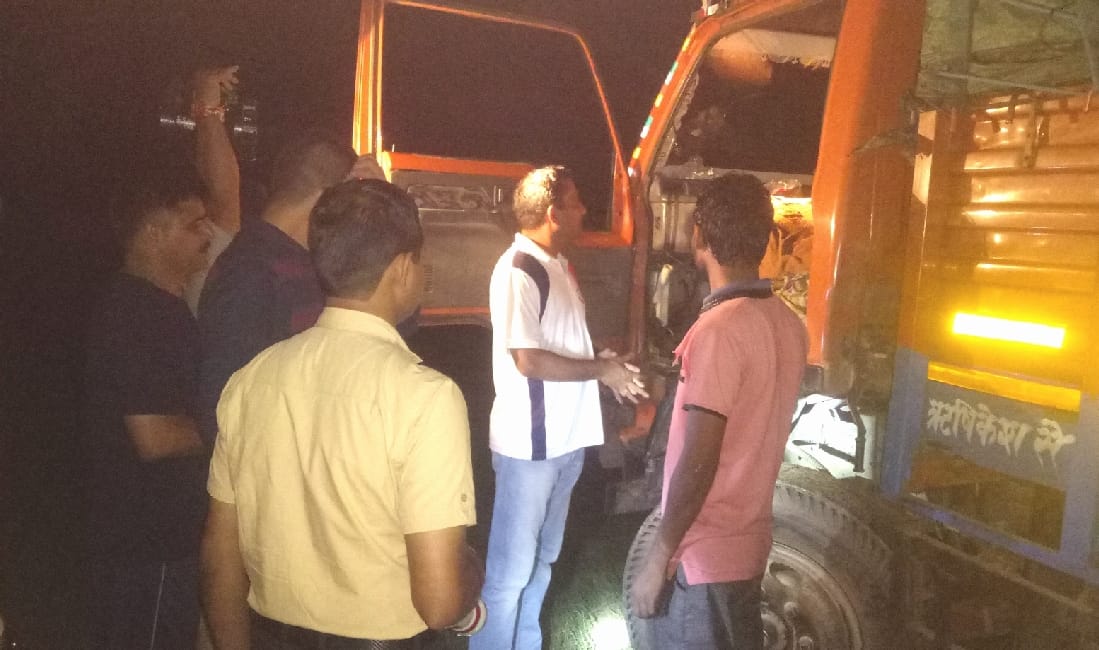 miscreant abscond after loot by truck drivers in haridwar 