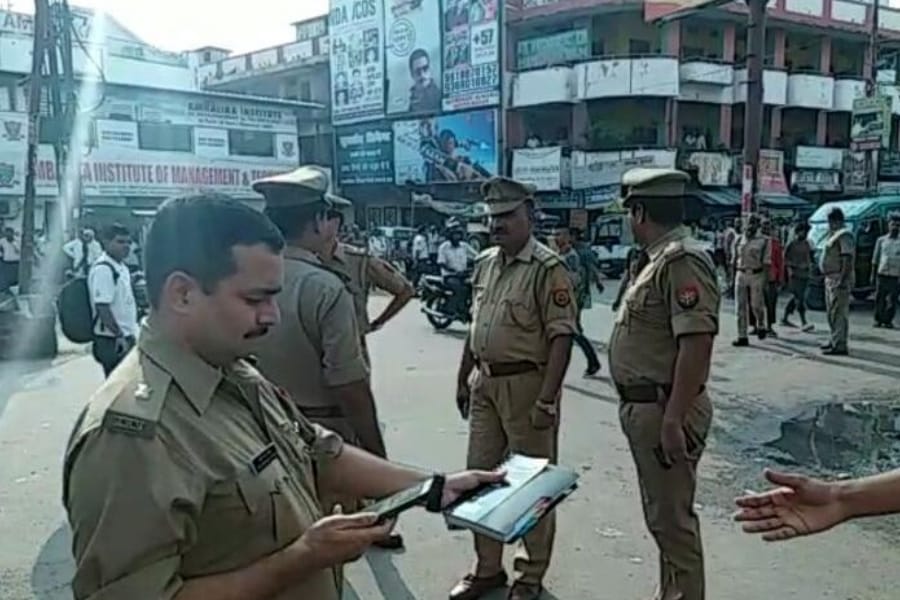 a businesman murdered in naka in Lucknow.
