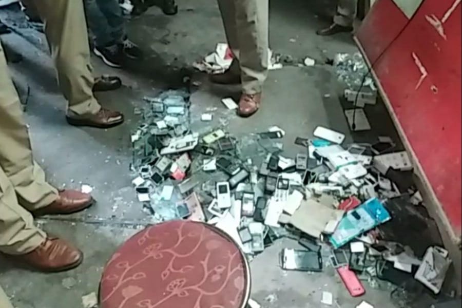 a businesman murdered in naka in Lucknow.