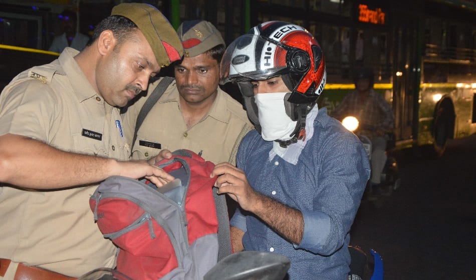  alert and section 144 imposed in noida after violence in delhi
