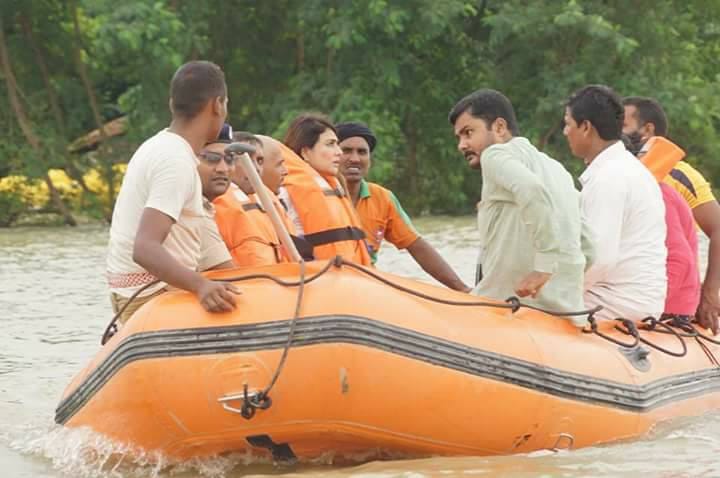 Bihar flood actress Pakhi Hegde reached for help of stranded people 
