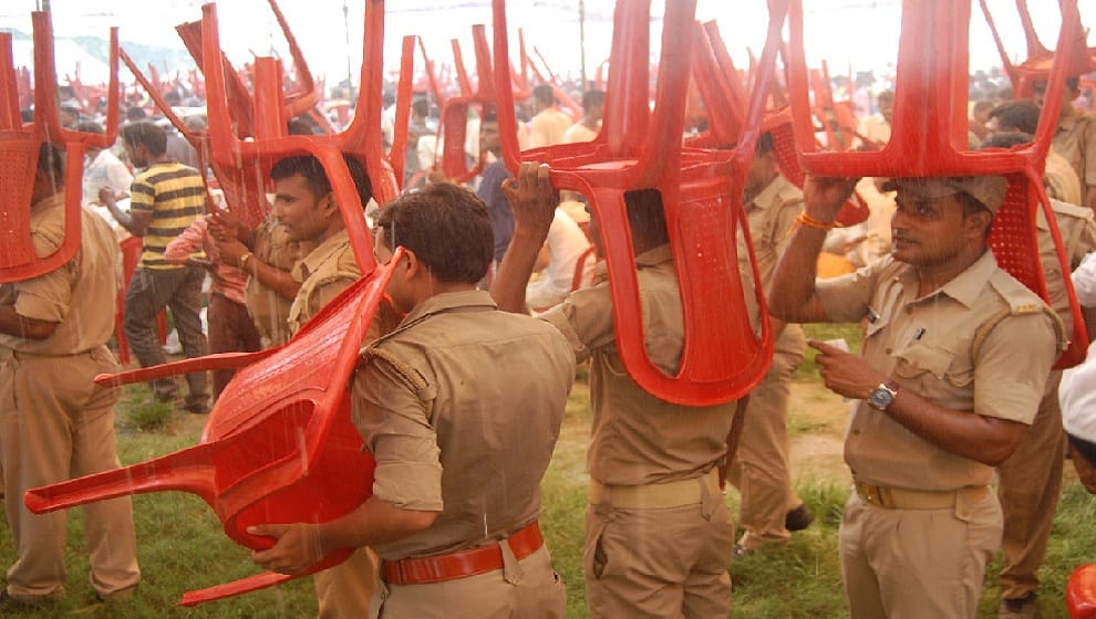 Chief Minister Yogi Adityanath's fall-out stage in Deoria
