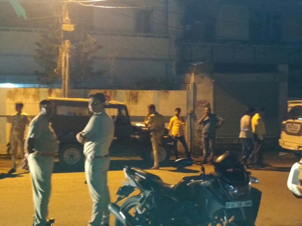 attack on a businessman in aliganj in Lucknow.