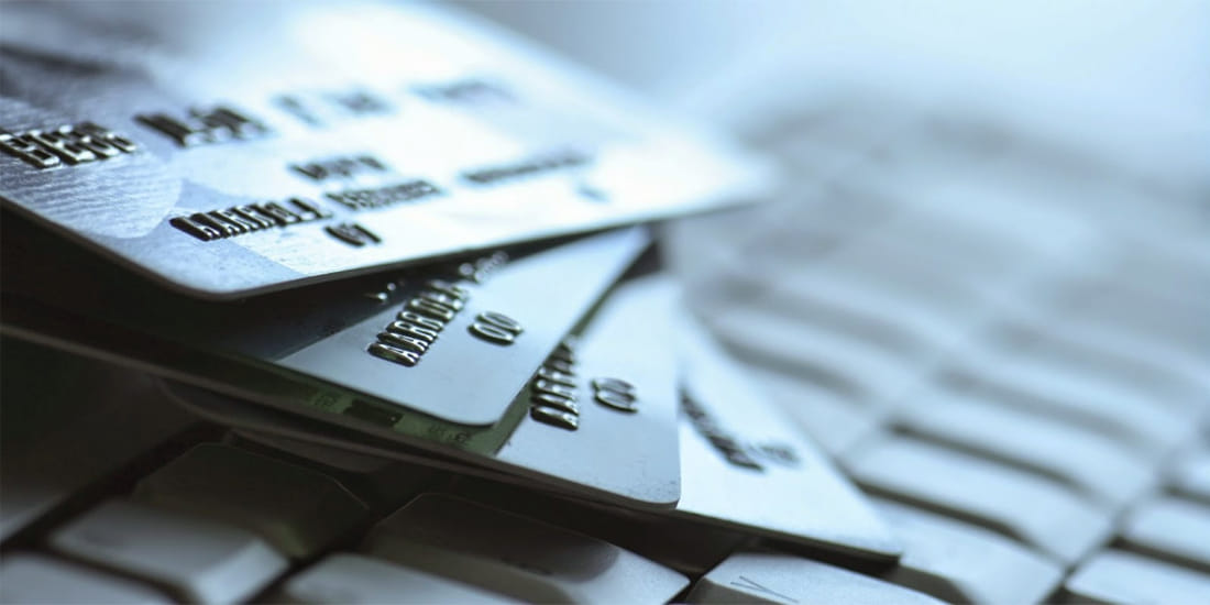 Withdraw Thousands through credit card  from doctors