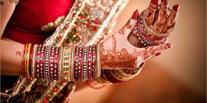women suicide due to mother-in-law and husband's harassment