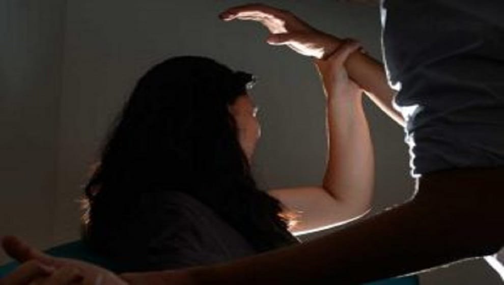 A woman molestation in the restaurant of ghaziabad