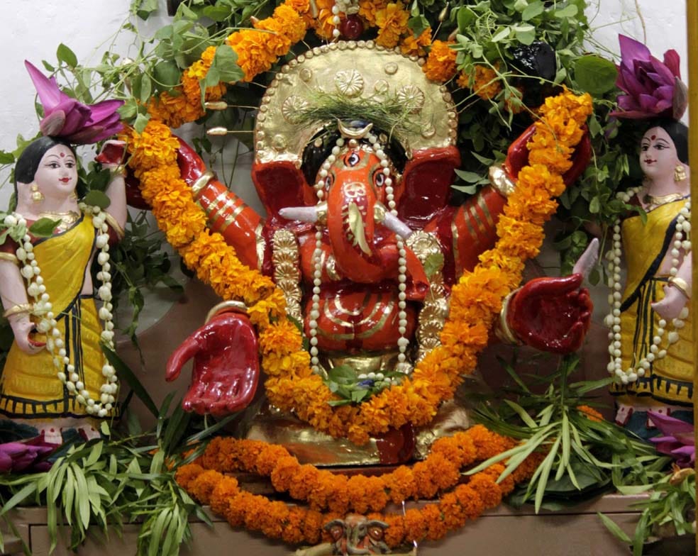 ganesh chaturthi celebration going in varanasi