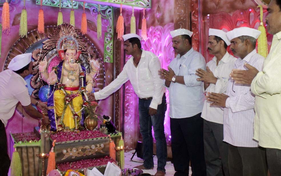 ganesh chaturthi celebration going in varanasi