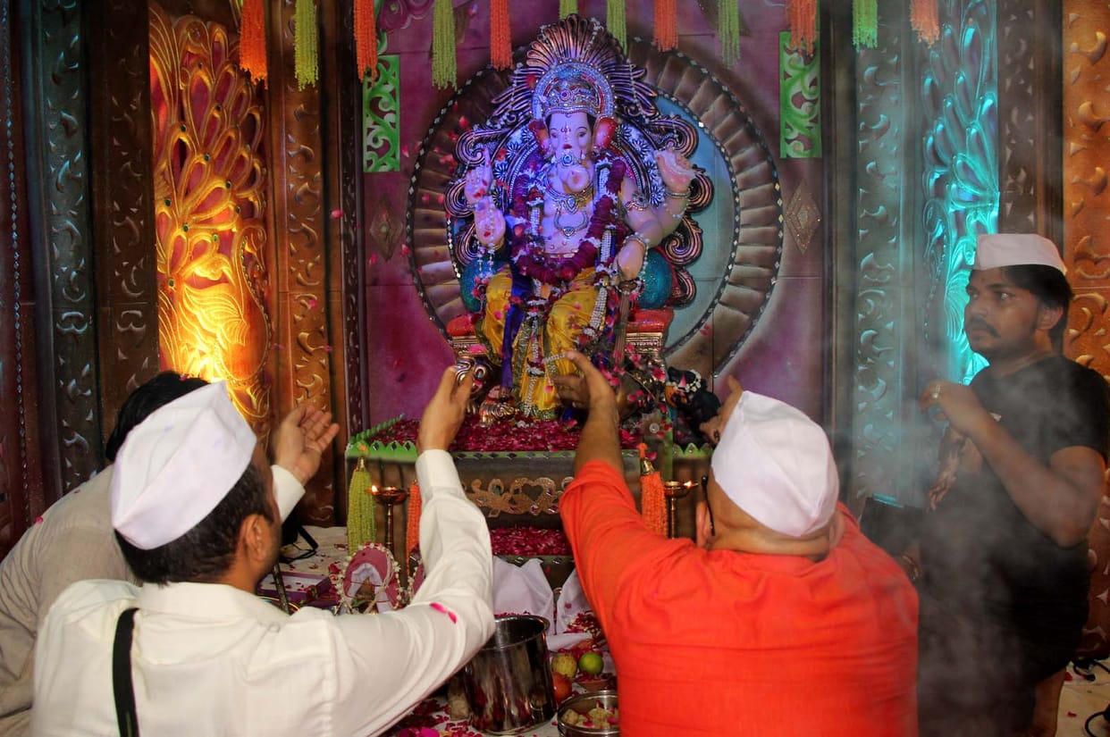 ganesh chaturthi celebration going in varanasi