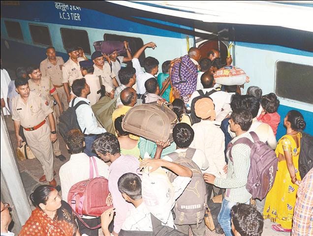 Hundreds of followers from Panchkula were left with four buses