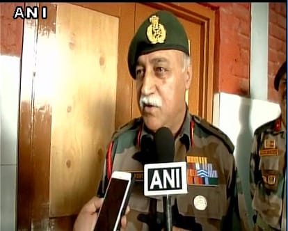 Pulwama Encounter: 1 Policeman has lost his life, encounter underway