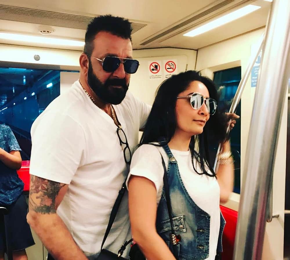sanjay dutt played badminton with children on the set
