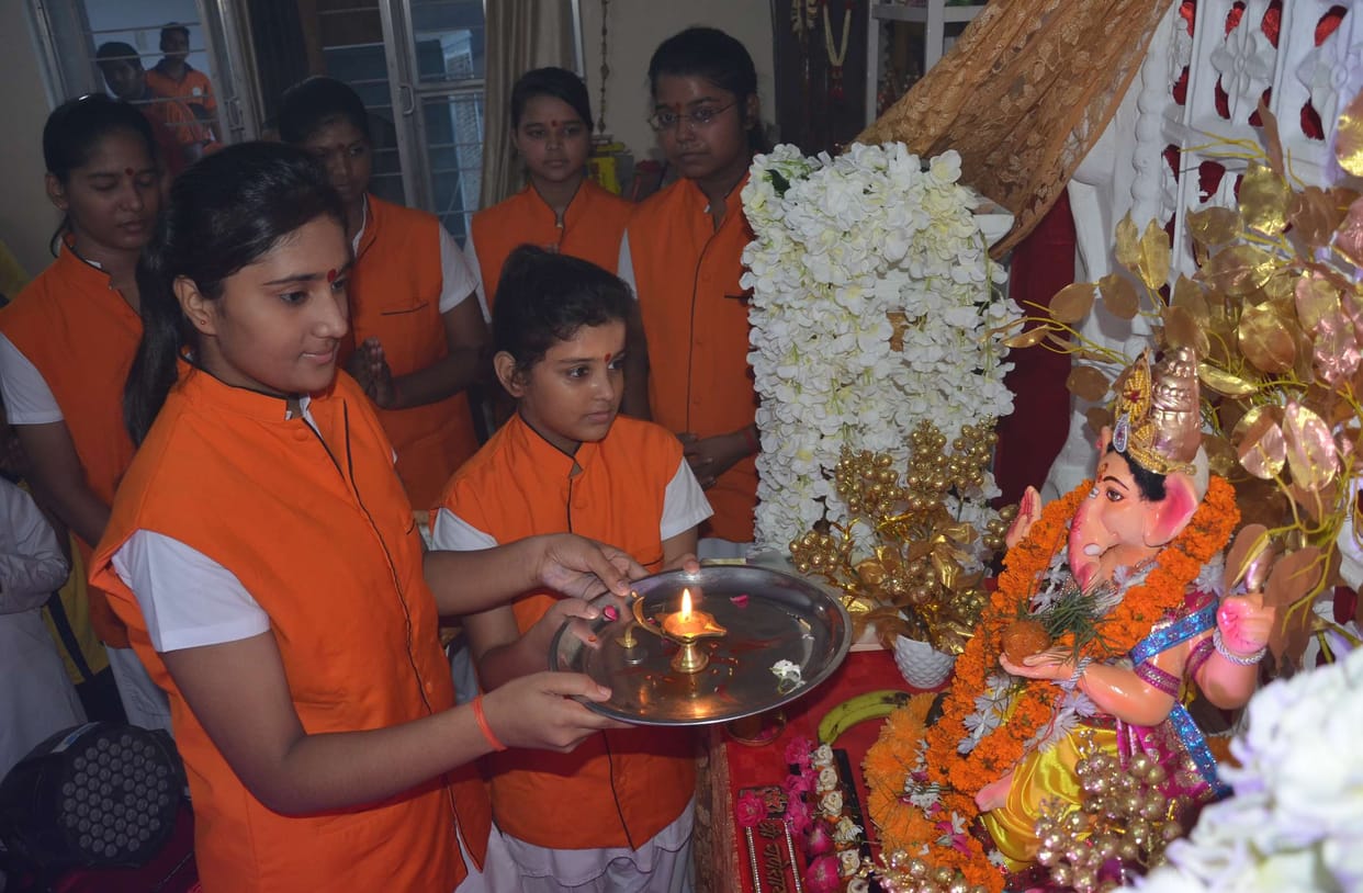 Ganesh Festival begins with Dhum Dham