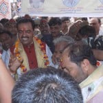 दाऊजी मेला में दर्शन करने जाते डिप्टी सीएम।