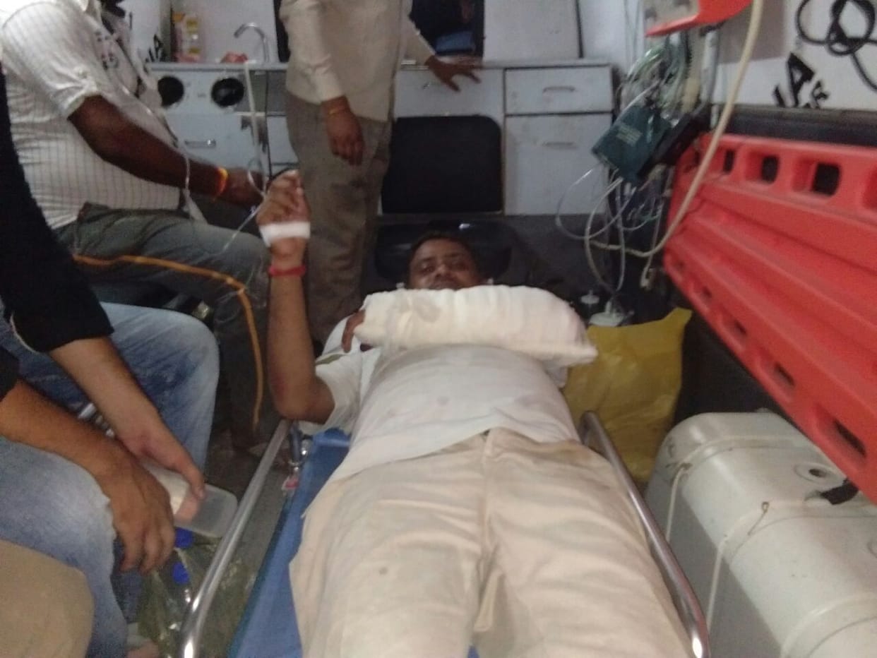 firing on a journalist in gauriganj in sultanpur.