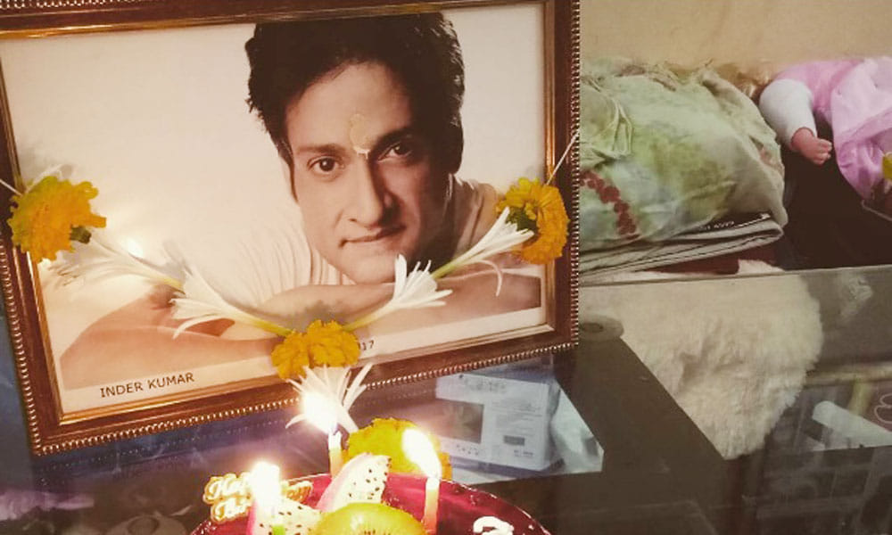 Late Bollywood Actor Inder Kumar Wife Pallavi Kumar Celebrated His Birthday Shares Photo