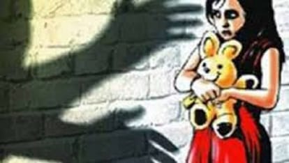men tried to kidnap for two time of a minor girl in Aligarh