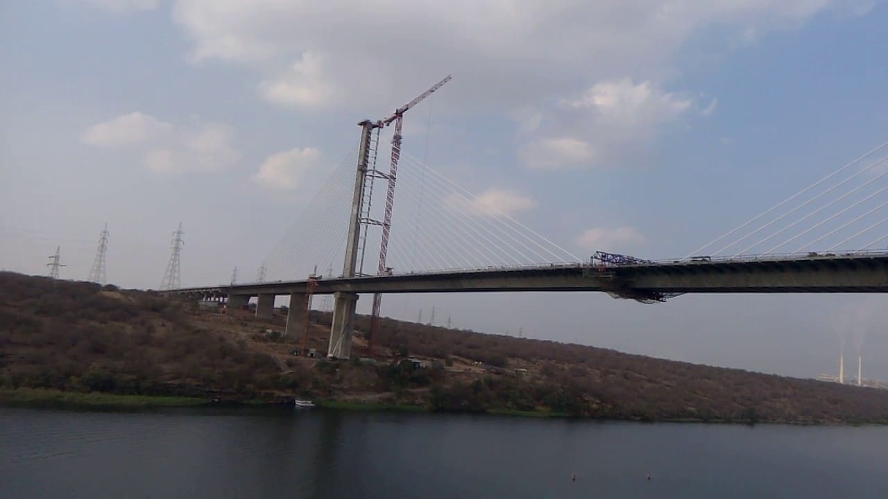 salient features of chambal hanging bridge of kota with some beautiful pictures 