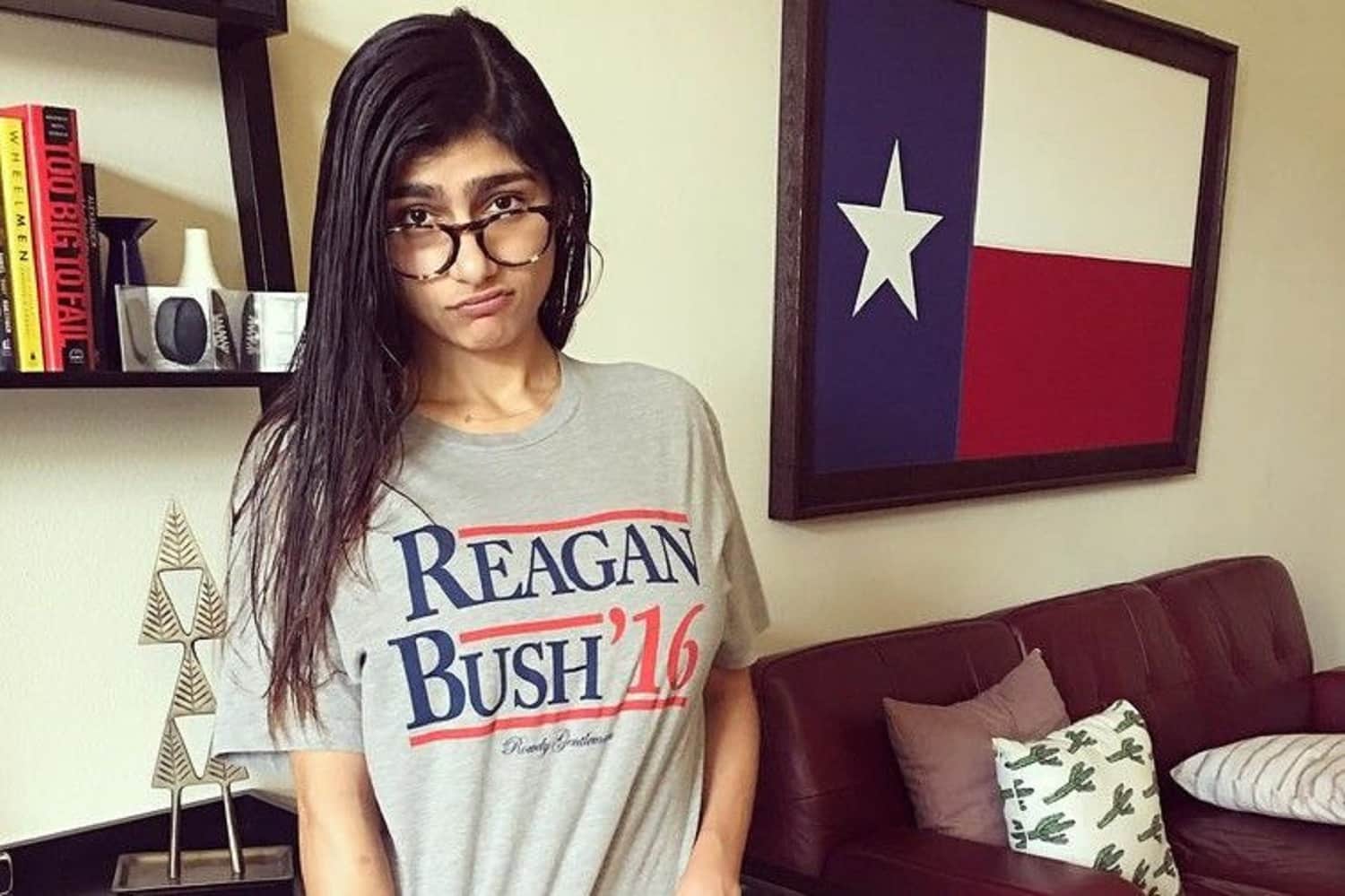 porn star mia khalifa shared her photoshoped photo of mother marry