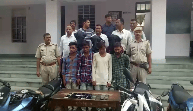 mobile chor gang arrested in alwar