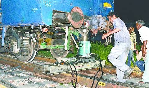 Two coaches of RDSO derailed, accident crash