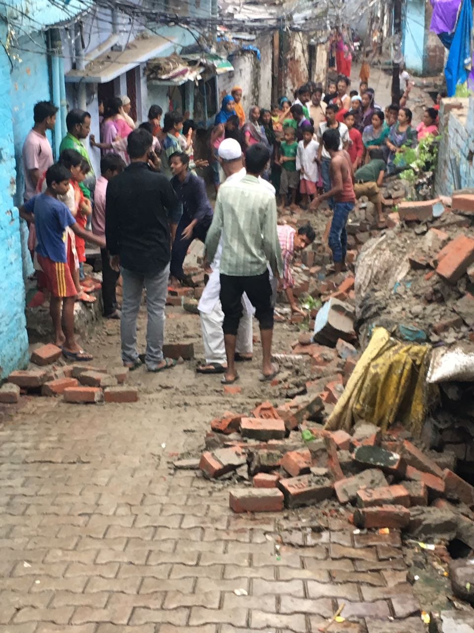 A wall collapsed in Lucknow.