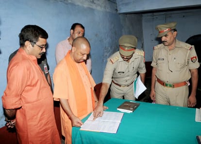 varanasi administration can not take any action against main land mafia