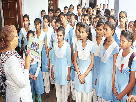 Online application of 'Atul Maheswari scholarship' till 31