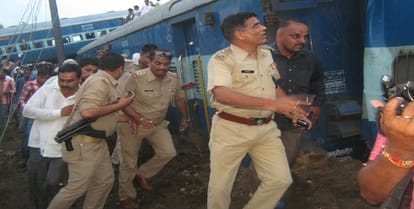 Khatauli train accident: identity with clothes, brother will return now with bones