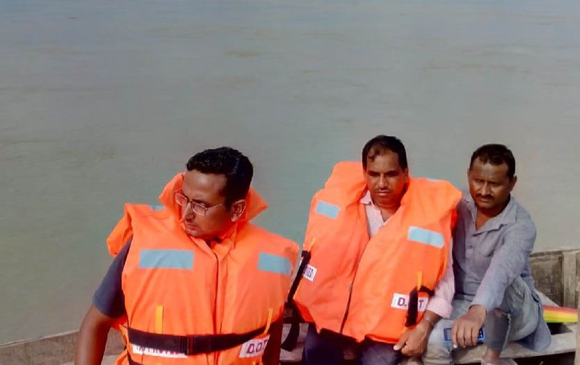 Five live tubes to save Dambalanda