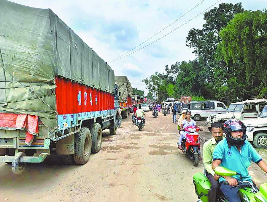 Hours jam Gonda-Balrampur route