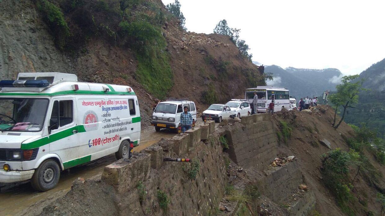 Mountain collapse on badrinath highway road blocked