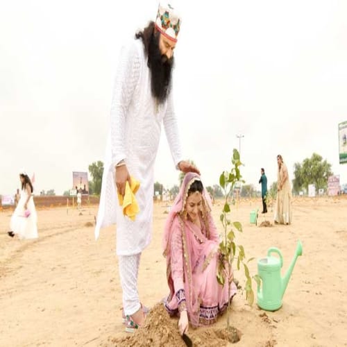 From acting to social service, daughter of Ram Rahim is ahead in all