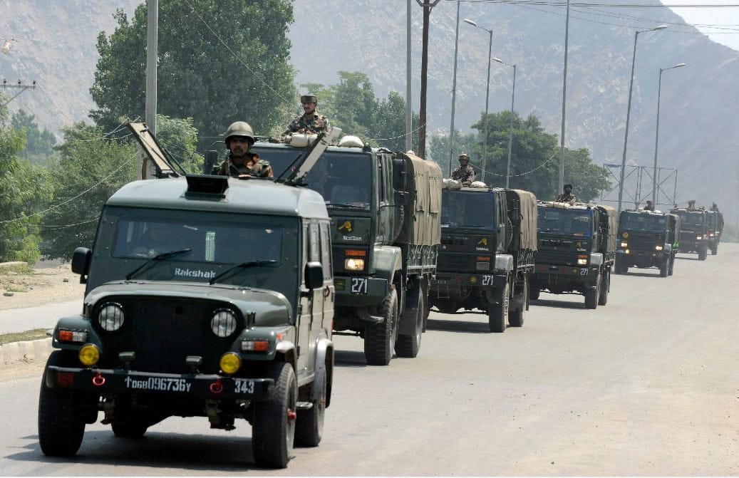 massive searches begin in many areas of shopian in south kashmir 