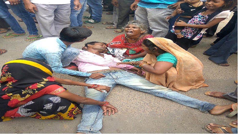 Minister car marches up to protesters in Lalitpur 