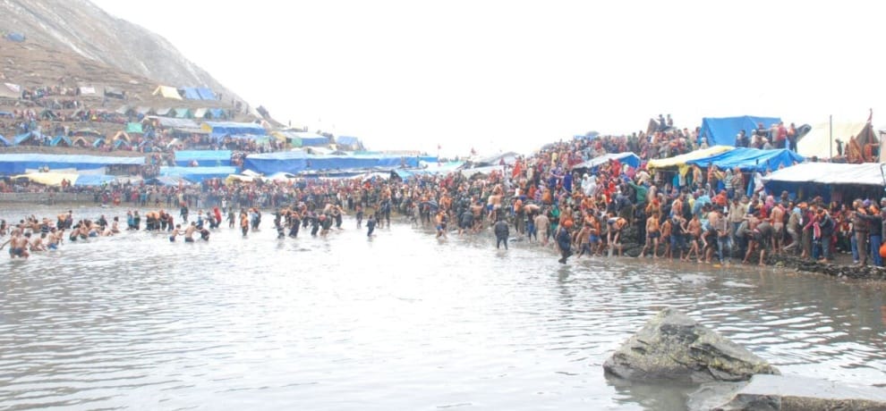 manimahesh yatra 2019 Devotees will take Holy Dip in Lake