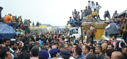police constable beaten up a worker in fruit mandi